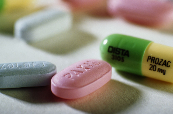 how antidepressants ssris worsen vitamin a toxicity